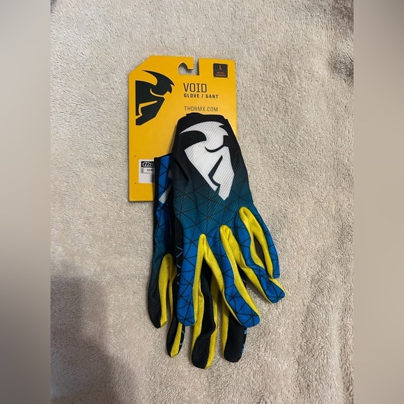 Thor Blue and Yellow Gloves for Enhanced Grip and Comfort - Picture 2 of 5